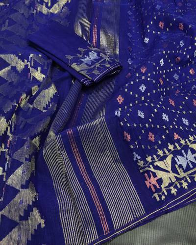 Women's Fashionable Saree