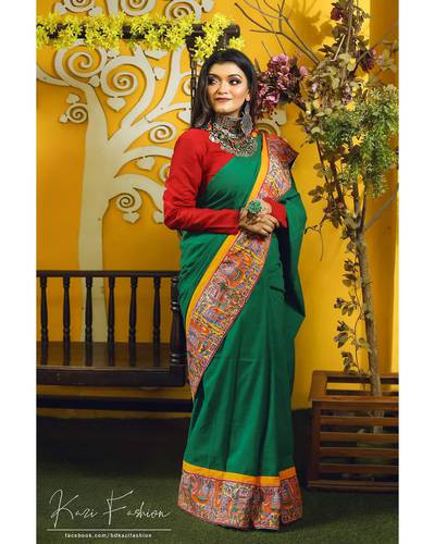 Women's Fashionable Saree