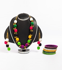 Fashionable Jewellery Set