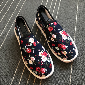 Men's trendy canvas shoes